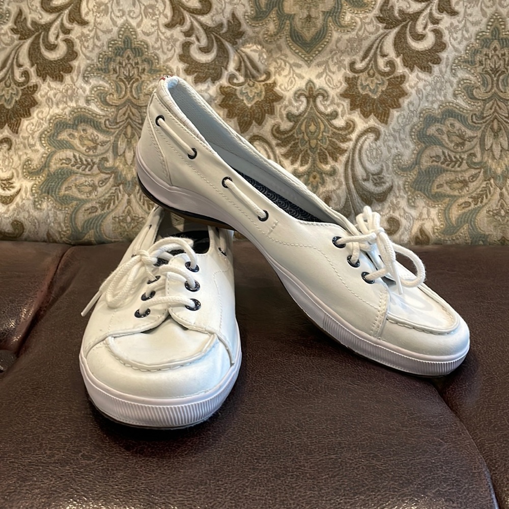 White keds